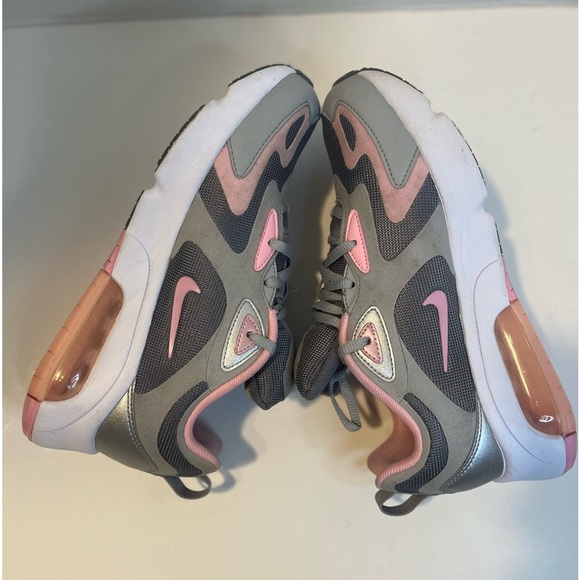 Nike Air Max 200 (GS) Shoes Smoke Gray/PinkAT5627 011 Size 7Y